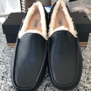 UGG Ascot Slippers